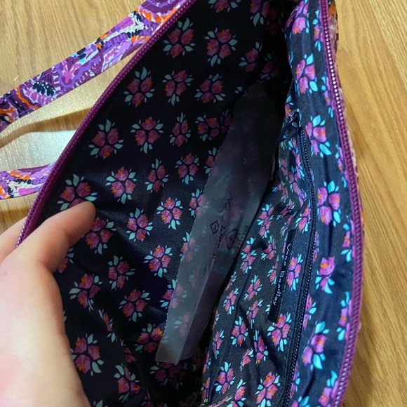 Vera Bradley Iconic RFID Little Hipster Dream Tapestry - Picture 4 of 7